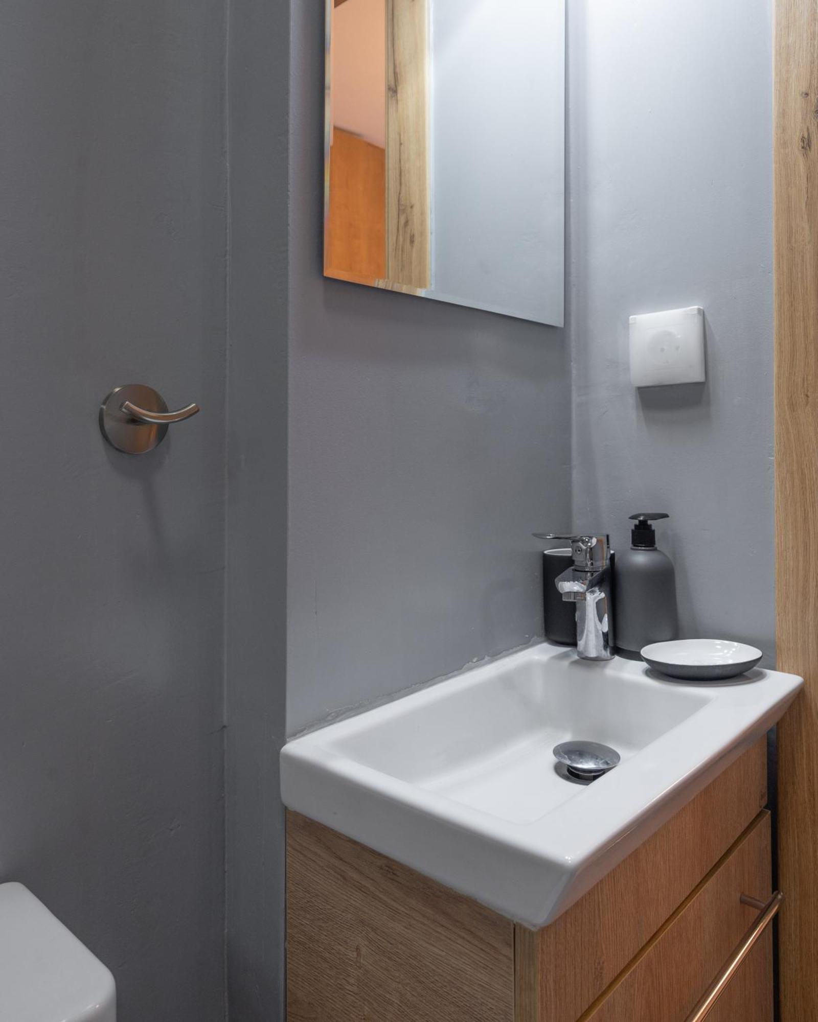 Central Kolonaki Flat C - Greecing アテネ エクステリア 写真